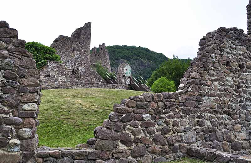 Le rovine di Rasun Vecchia e Rasun Nuova
